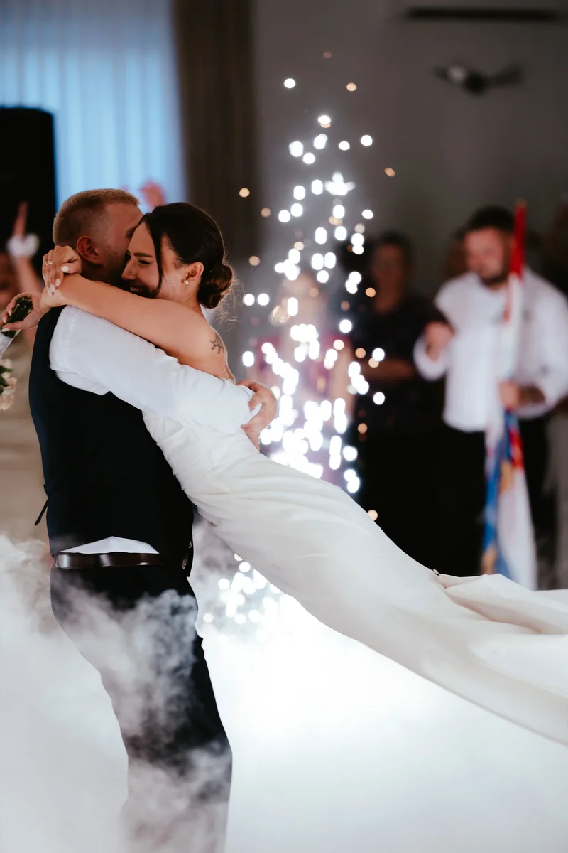 Profesionalna svadbena fotografija Ivane i Josipa u Županji